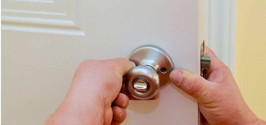 After-hours Locksmith For Lock And Key Installation in Skokie, IL