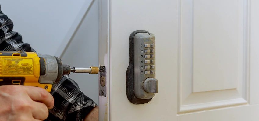 Digital Locks For Home Invasion Prevention in Skokie, IL