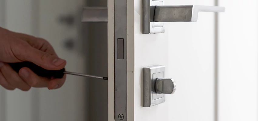 Key Programming Locksmith Open Now in Skokie, Illinois